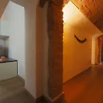 Comodo Appartamento, Subito Fuori Le Mura *