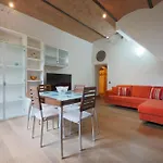 Martini86 - Comodo, Subito Fuori Le Mura - Naonbnb Апартаменти *