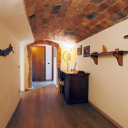 Comodo Appartamento, Subito Fuori Le Mura * Σιένα