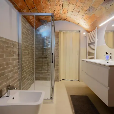 Comodo Appartamento, Subito Fuori Le Mura *