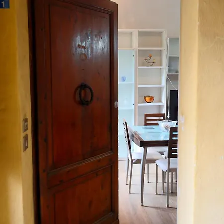 Comodo Appartamento, Subito Fuori Le Mura Διαμέρισμα *